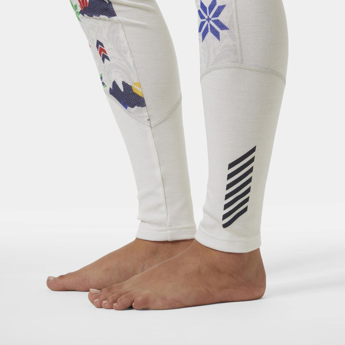 product/h/e/helly-hansen_49411-015_off-white-cortina-aop_3.jpg