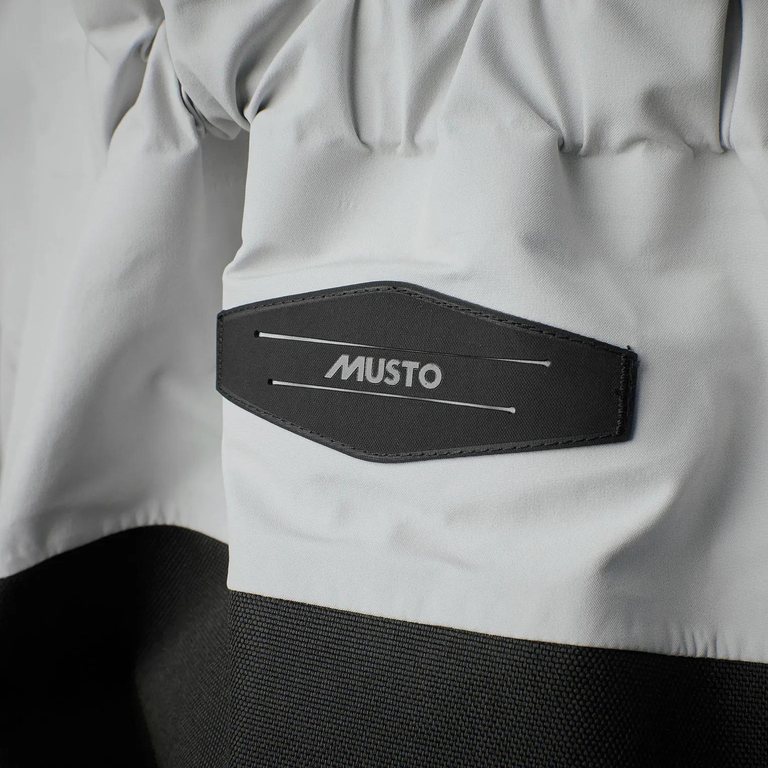 product/m/u/musto_81212-841_platinum_4.jpg
